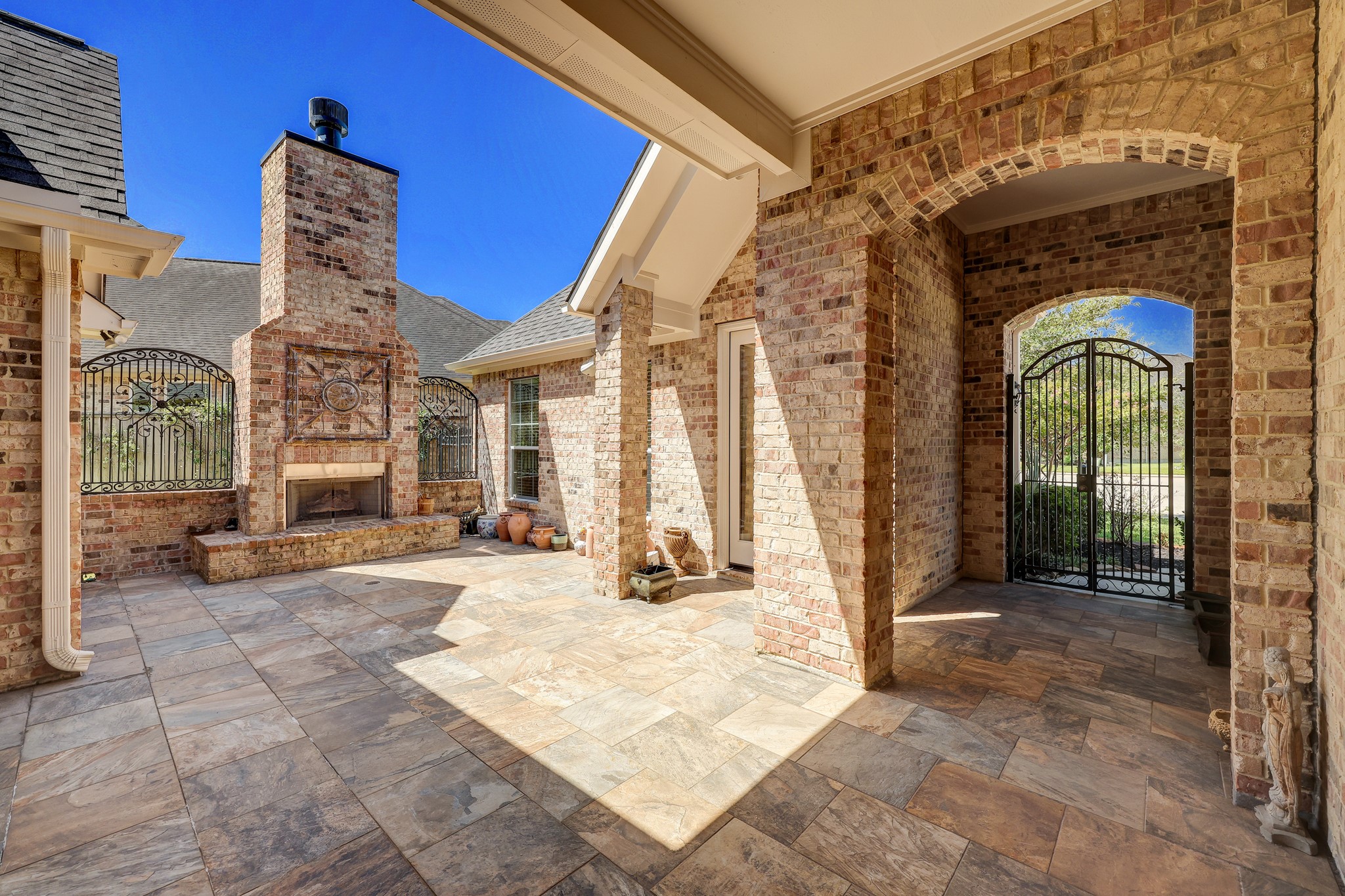 25522 Par Point Court Property Photo 5
