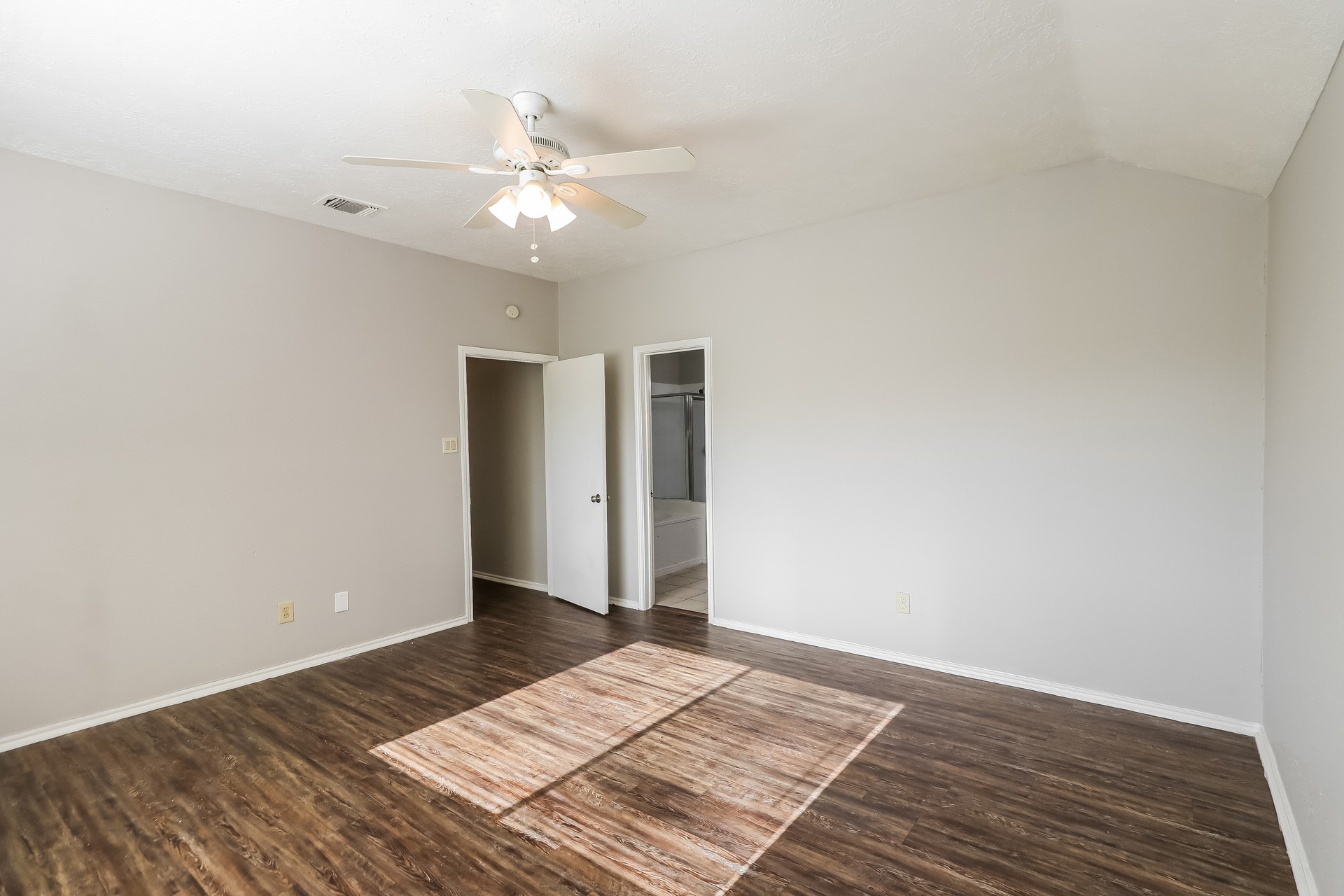 7447 Woodland West Drive Property Photo 13