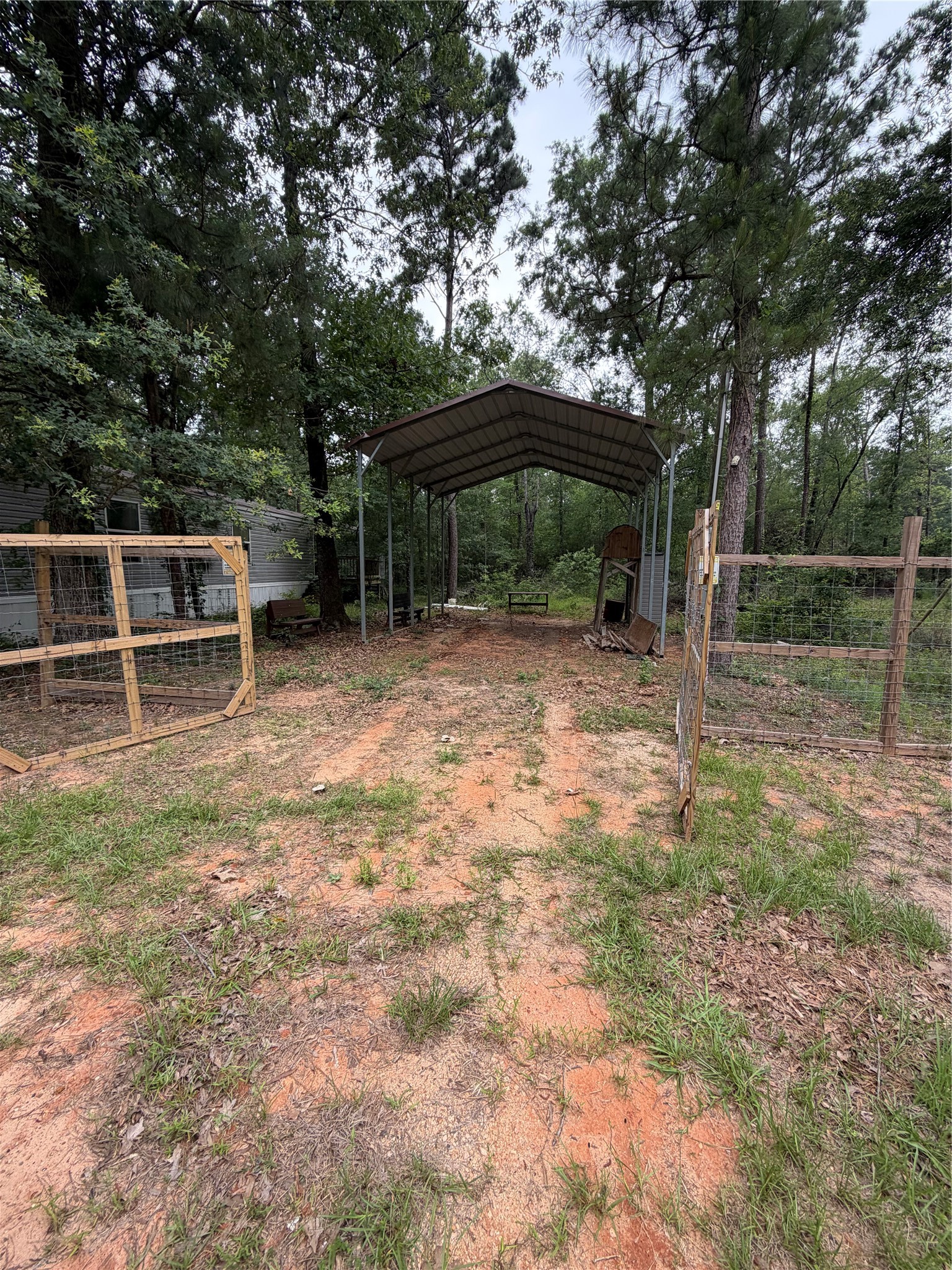 225 Lakecrest Property Photo 1