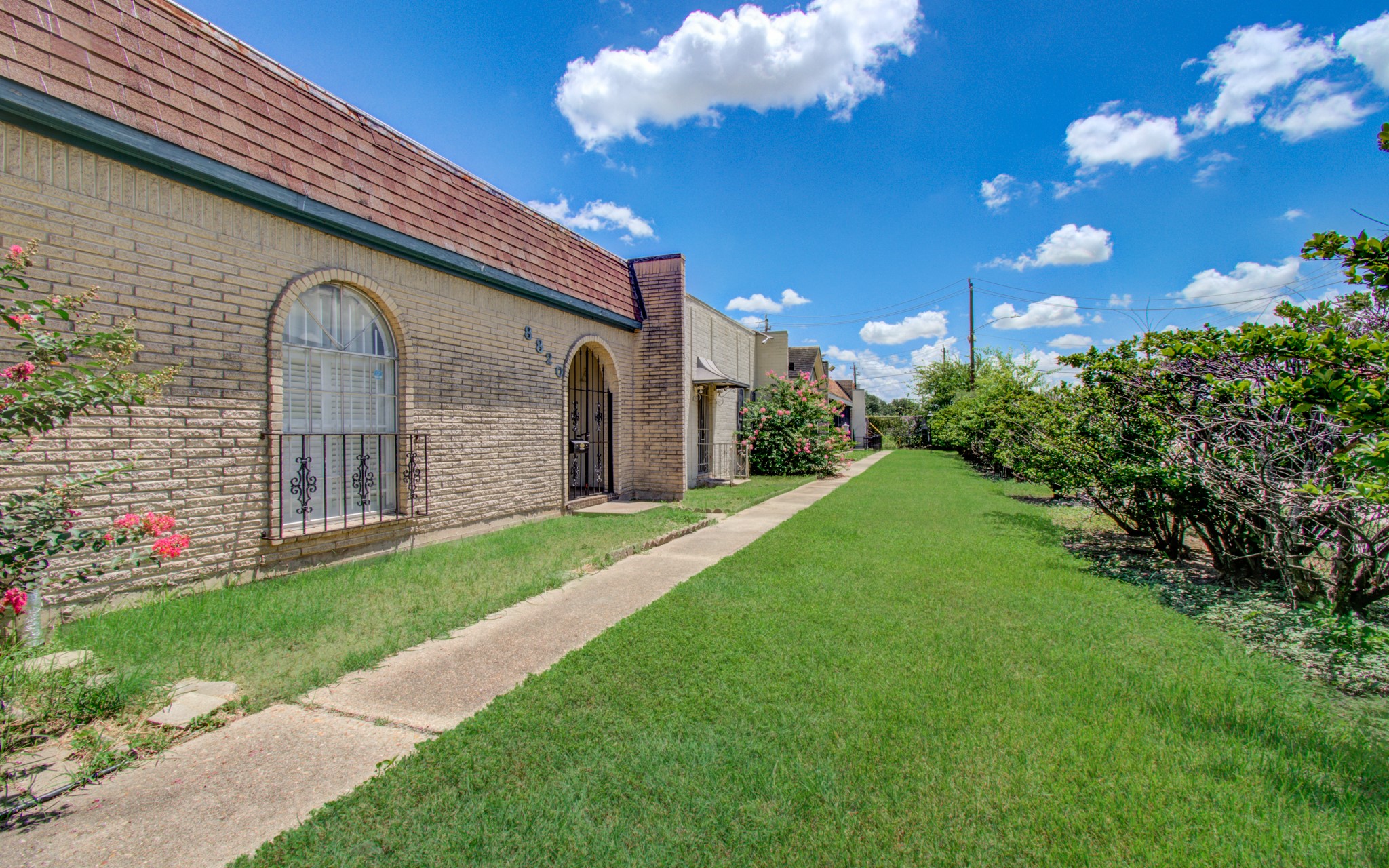 8820 Bissonnet Street Property Photo 33