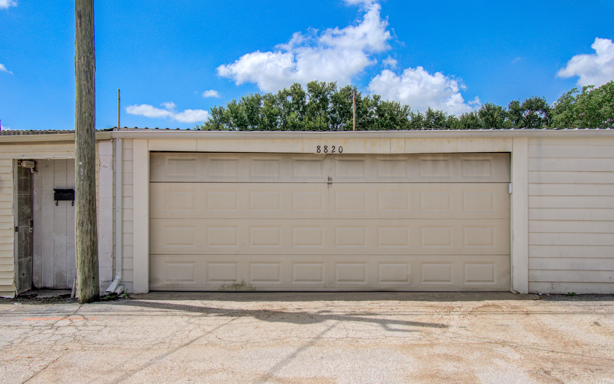 8820 Bissonnet Street Property Photo 38