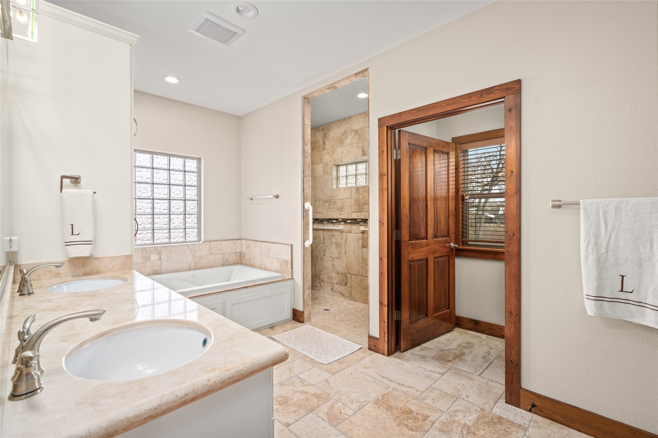 145 State Loop 92 Spur Property Photo 24