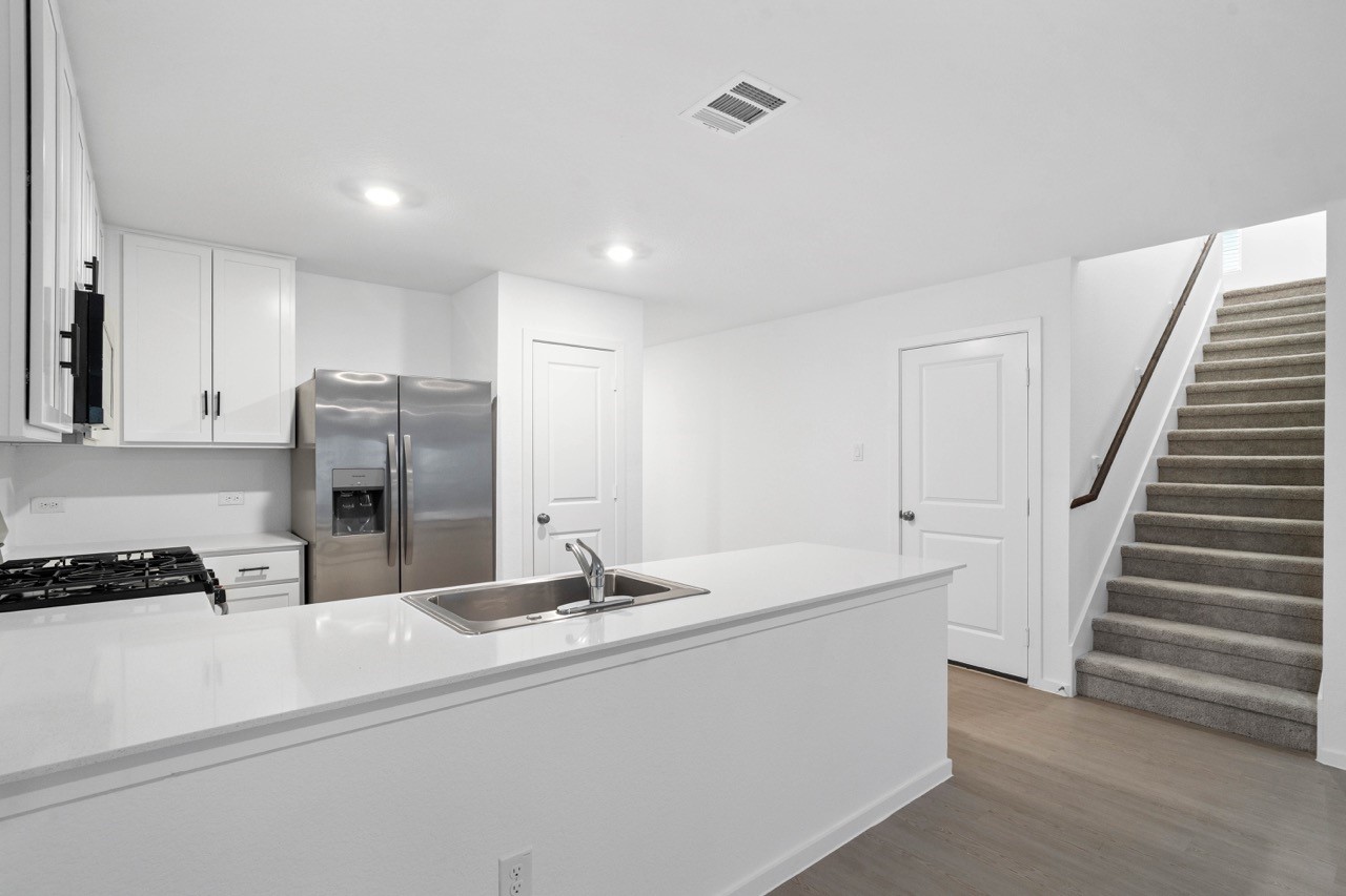 2074 Solstice Landing Drive Property Photo 9