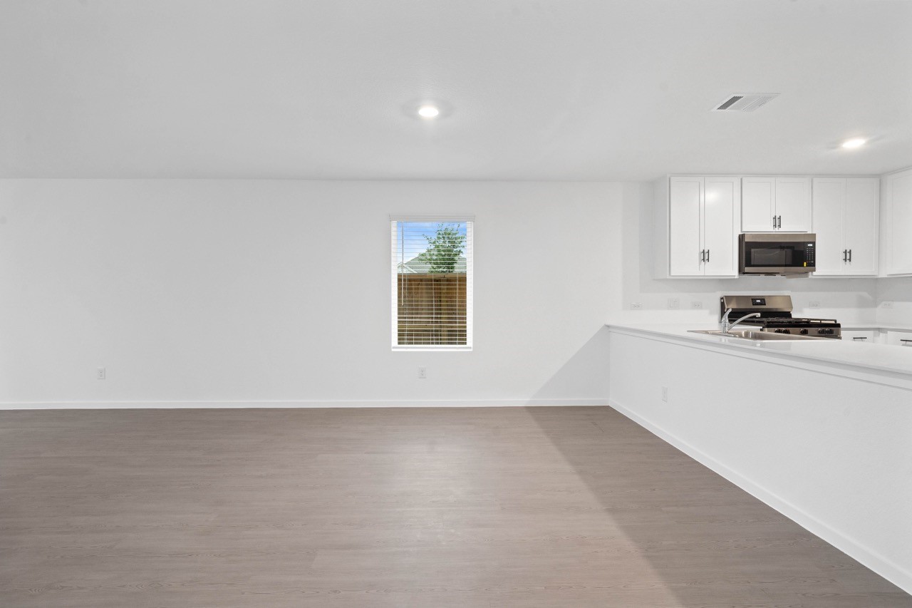 2074 Solstice Landing Drive Property Photo 15