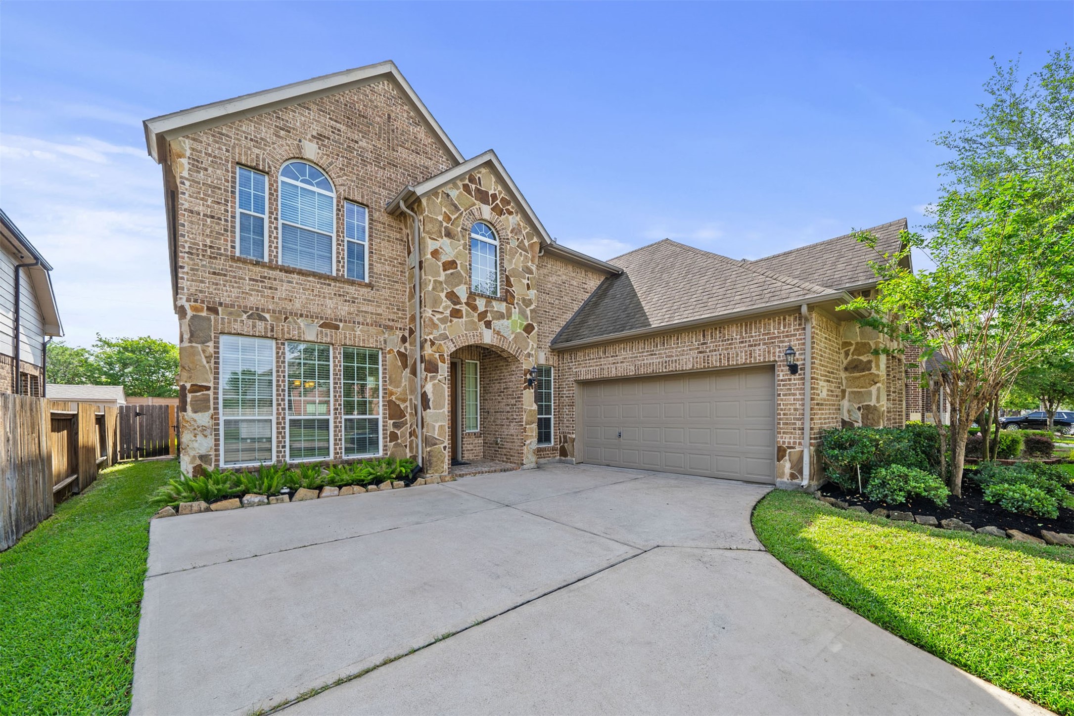 514 Whitney Oaks Lane Property Photo 1