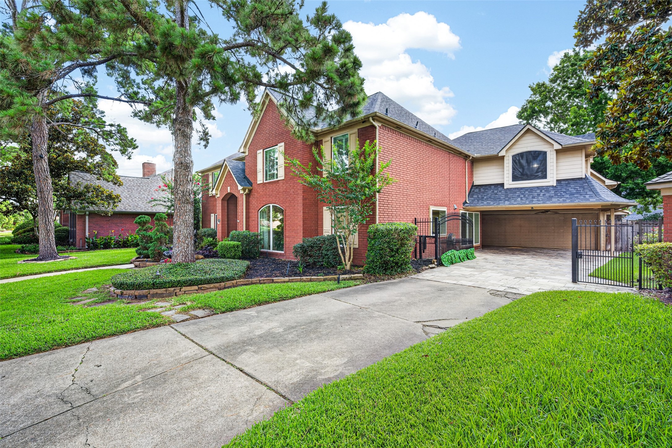 16006 Peach Bough Lane Property Photo 6