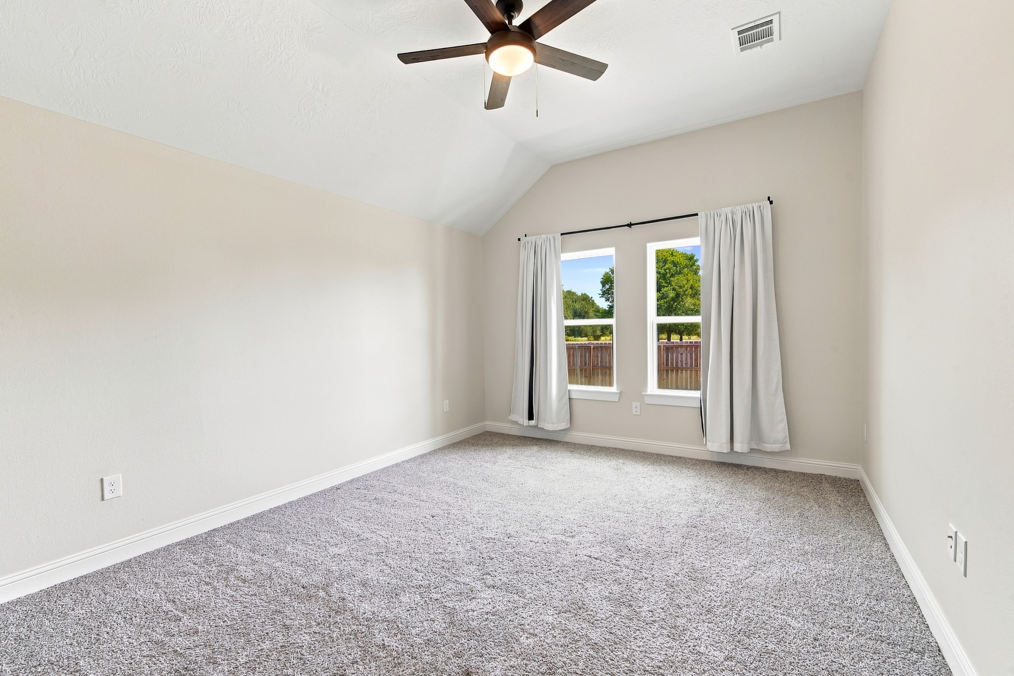 520 Combine Road Property Photo 11