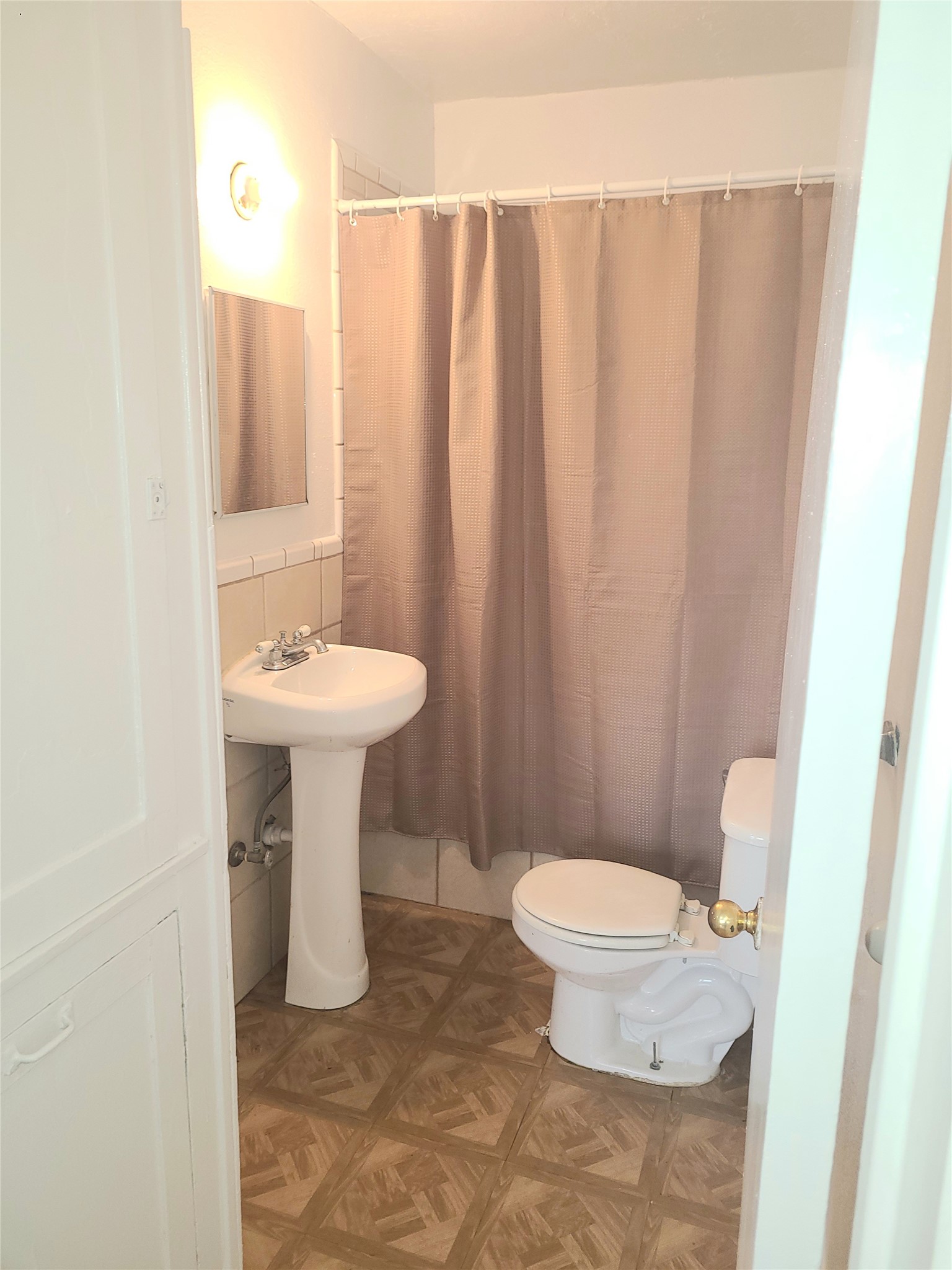 4414 Woodside Street 8 Property Photo 14