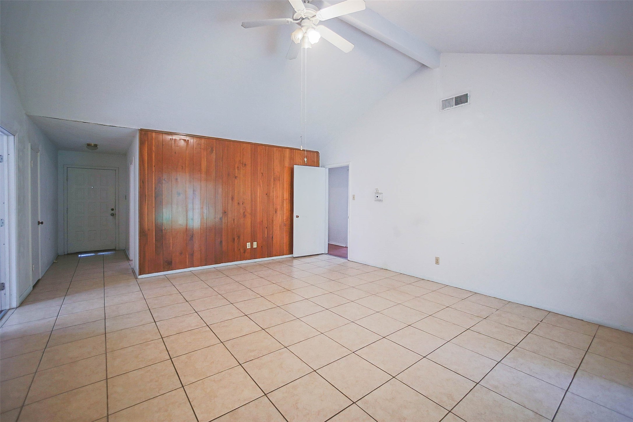 7010 Captain Drive Property Photo 3