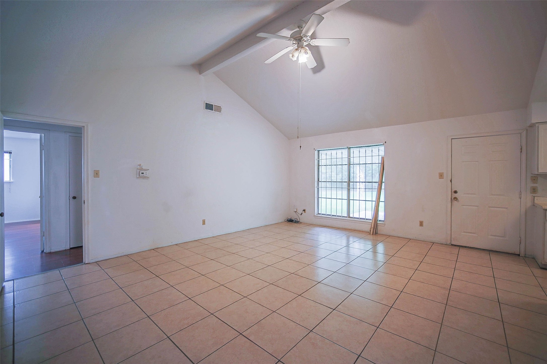 7010 Captain Drive Property Photo 8