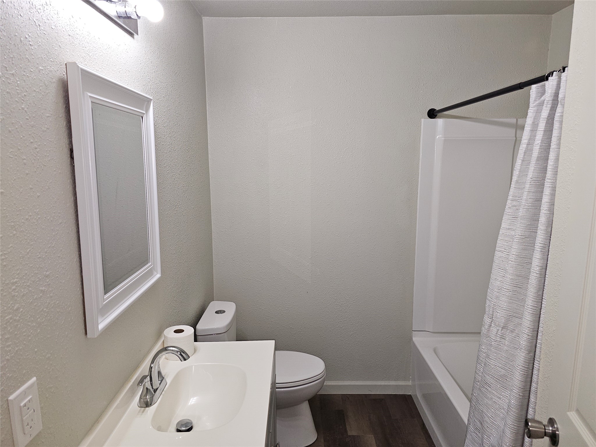 2930 Danforth Drive Property Photo 10