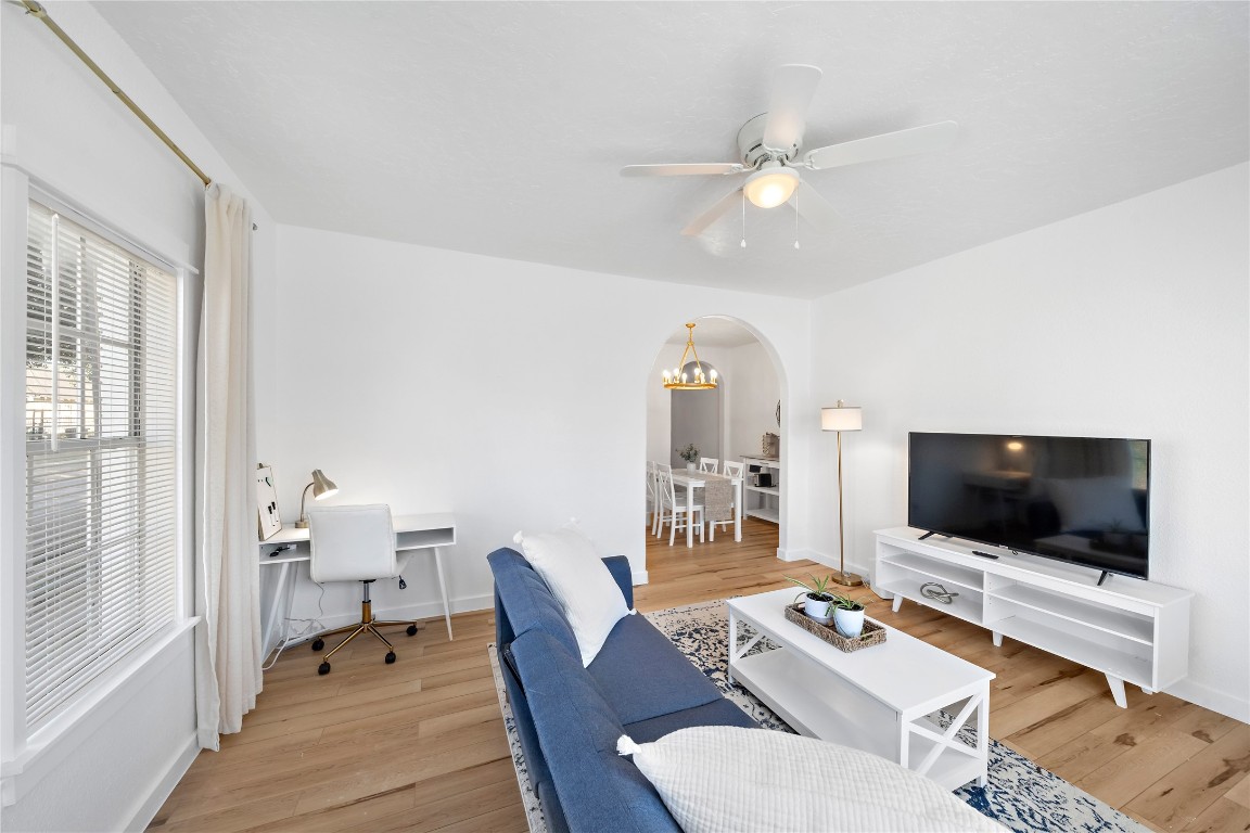3901 Dallas Street B Property Photo 5