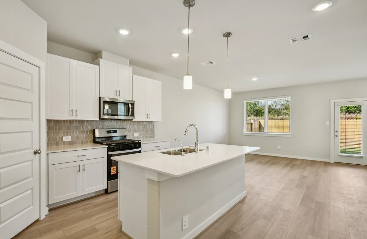 720 Sand Dollar Drive Property Photo 1
