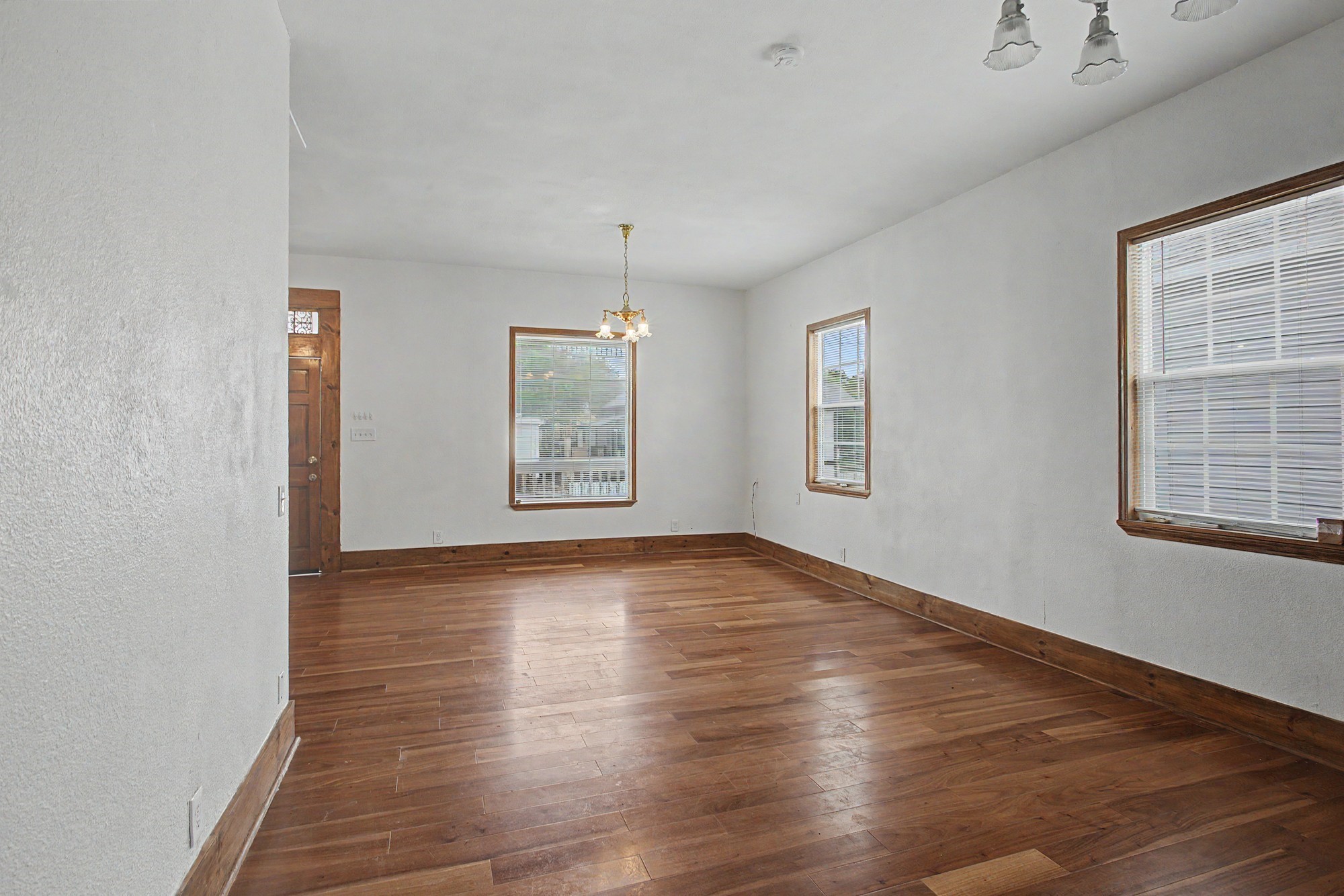 1813 29th Street Property Photo 5