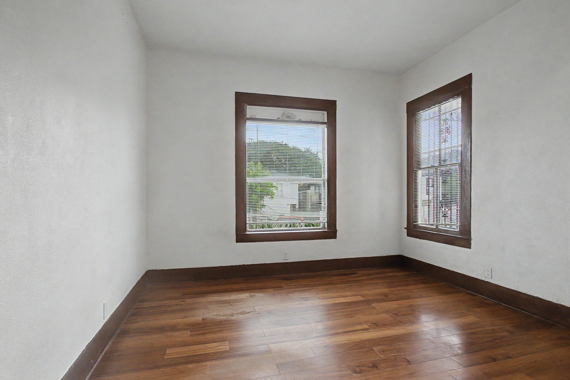 1813 29th Street Property Photo 12