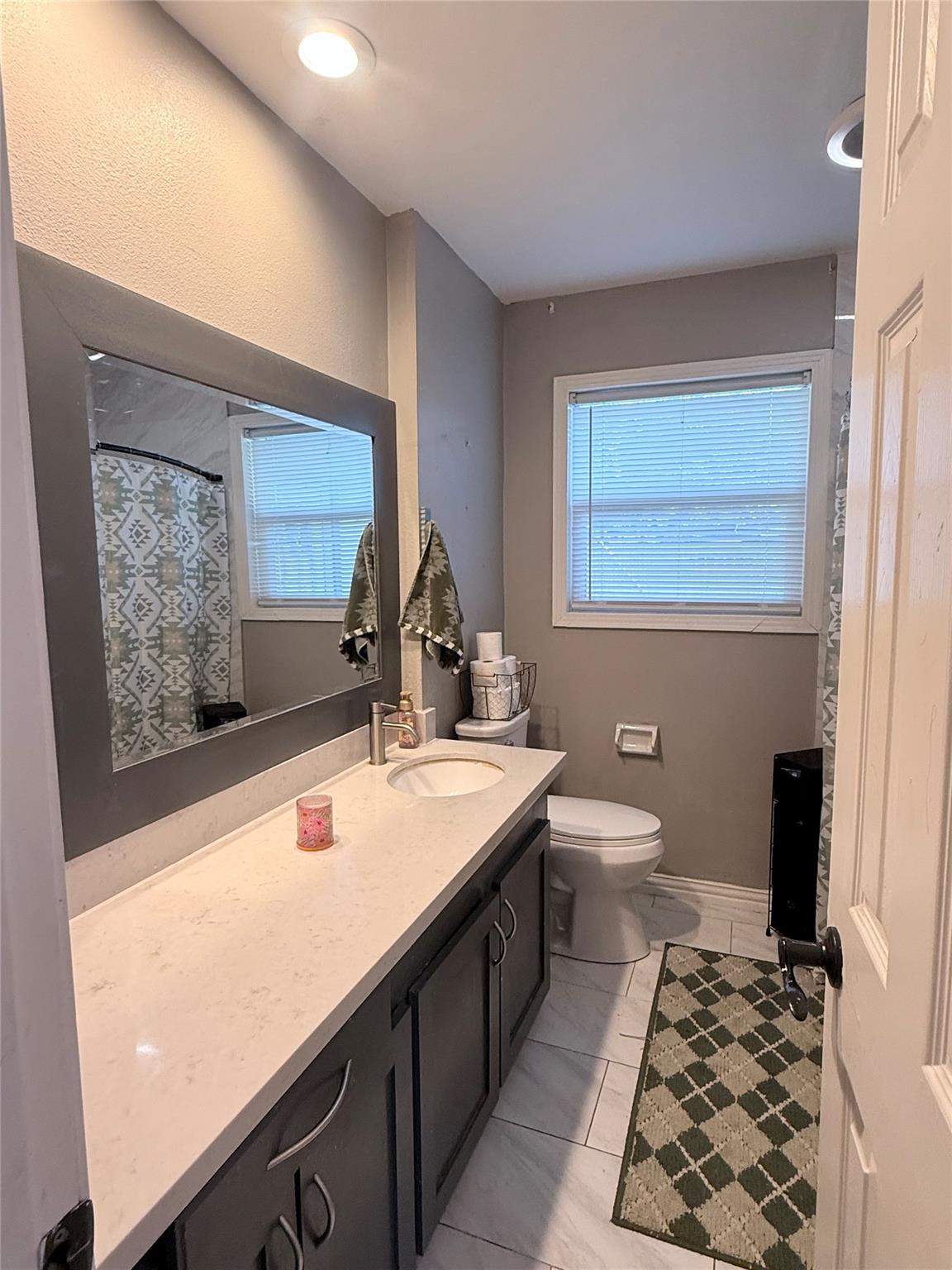 8506 Glenbrae Street, Houston Tx 77061 Property Photo 7