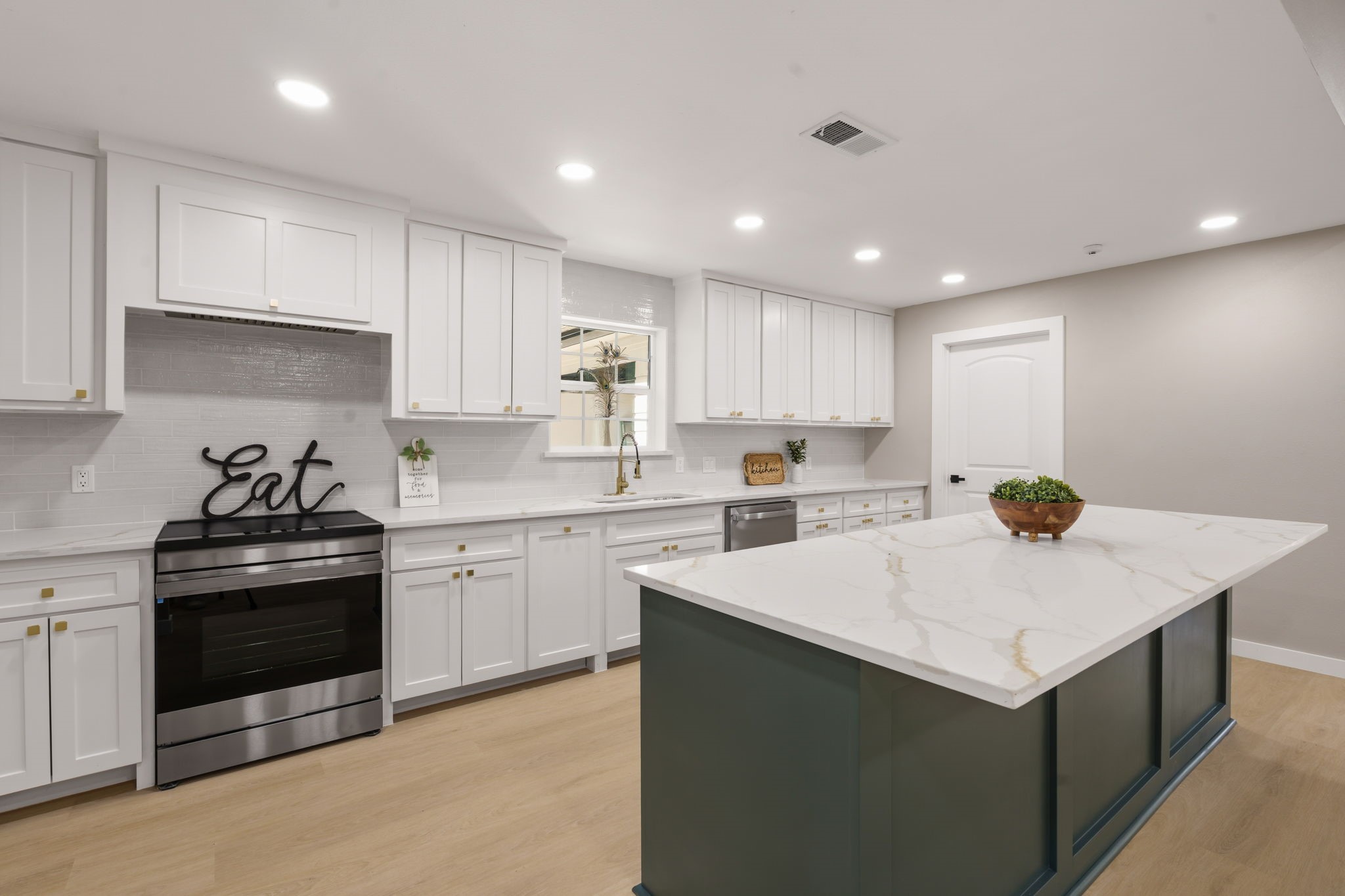 30706 Mckinney Drive Property Photo 16