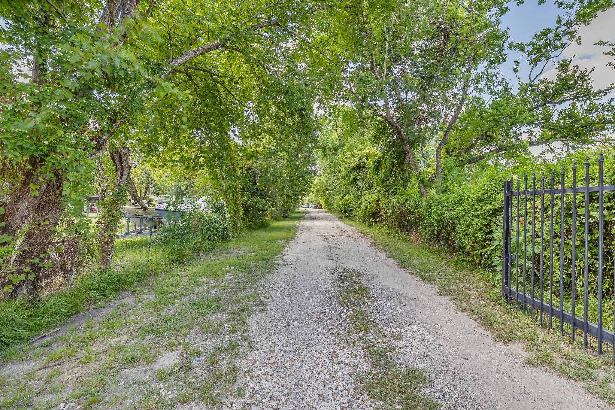 1725 Strawn Road Property Photo 9