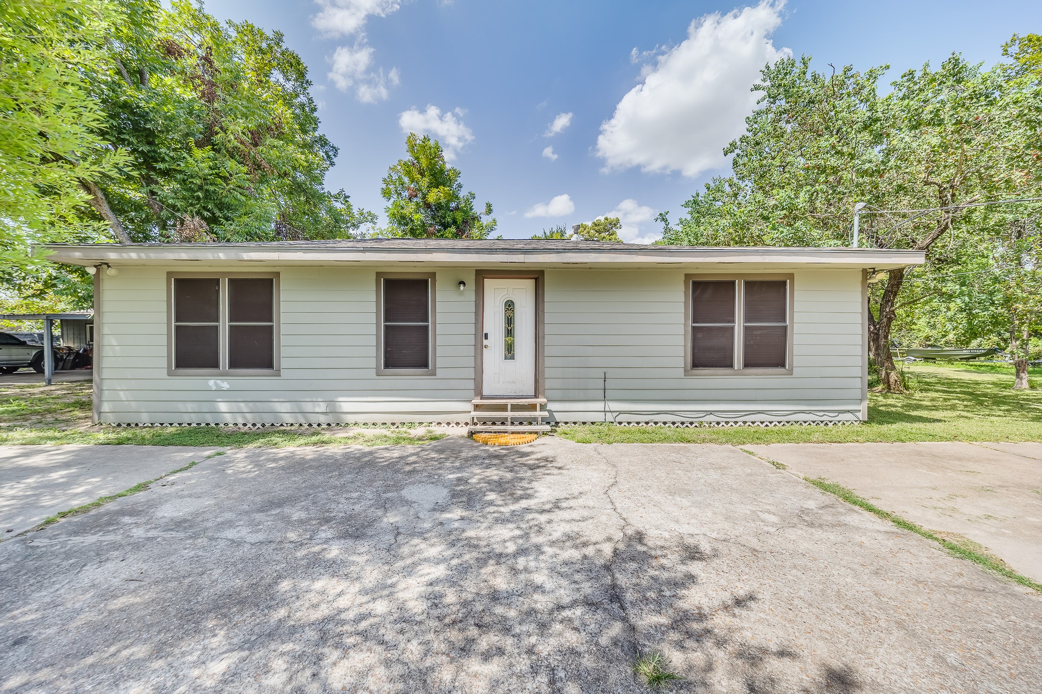 1725 Strawn Road Property Photo 11