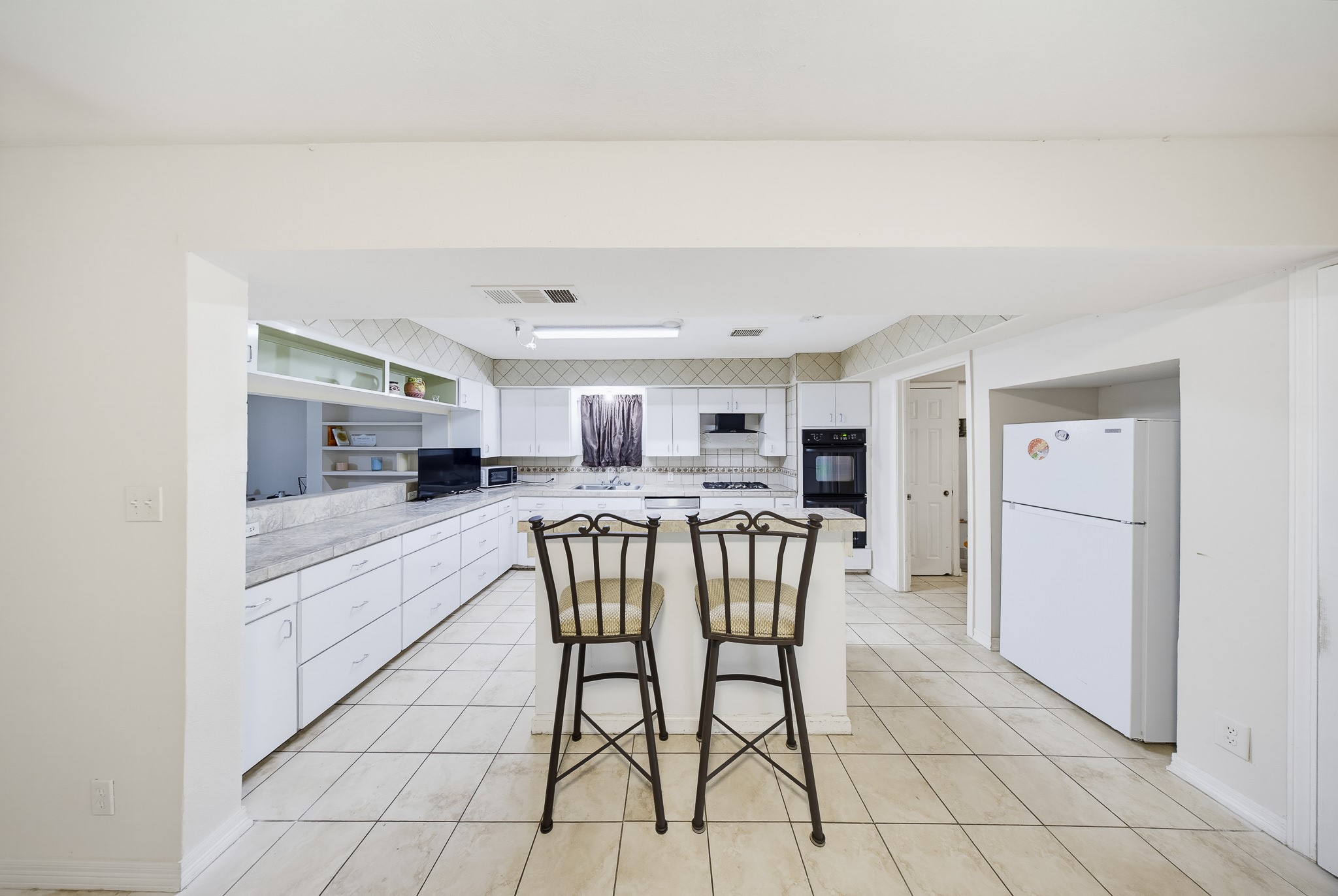 1725 Strawn Road Property Photo 23
