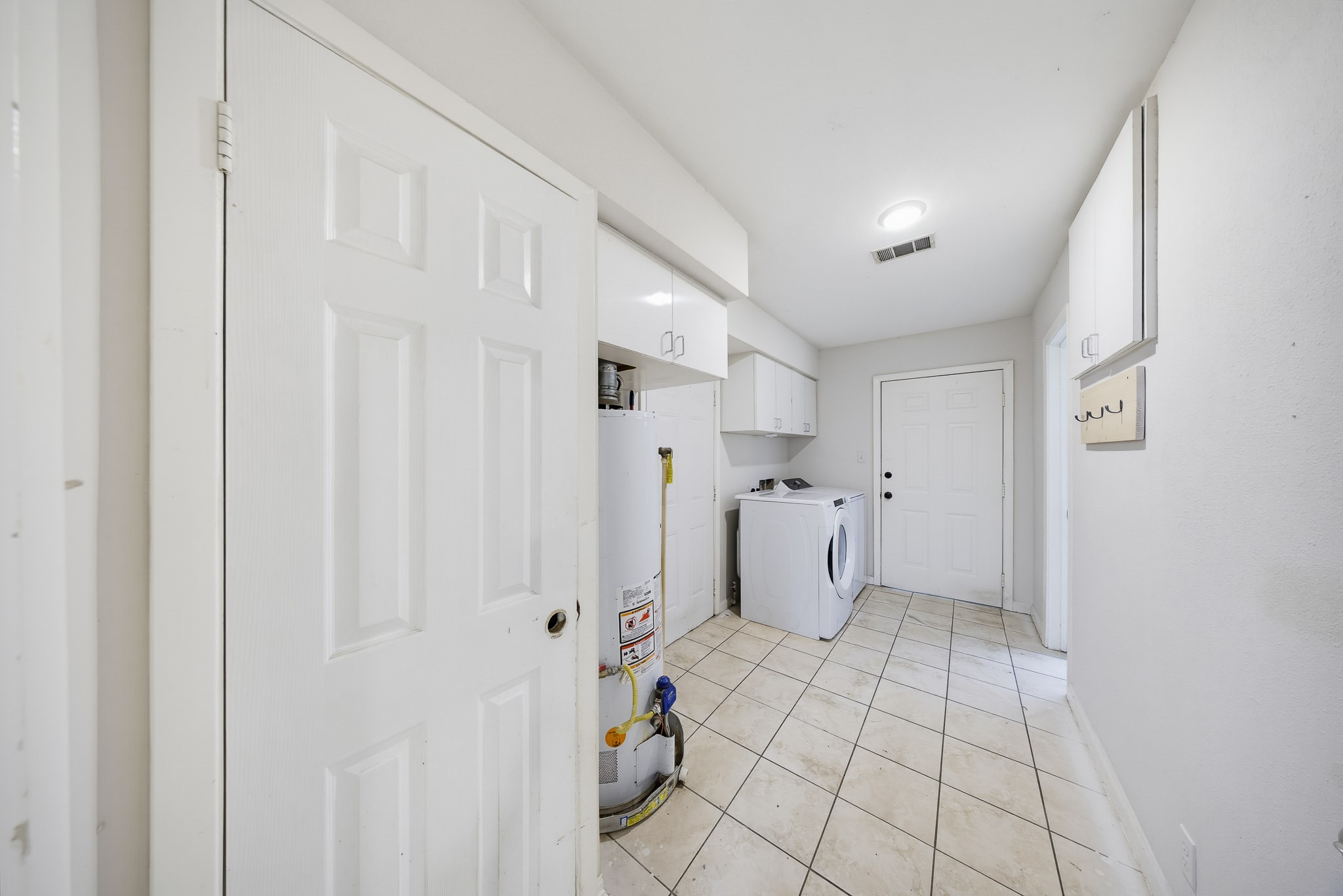 1725 Strawn Road Property Photo 31