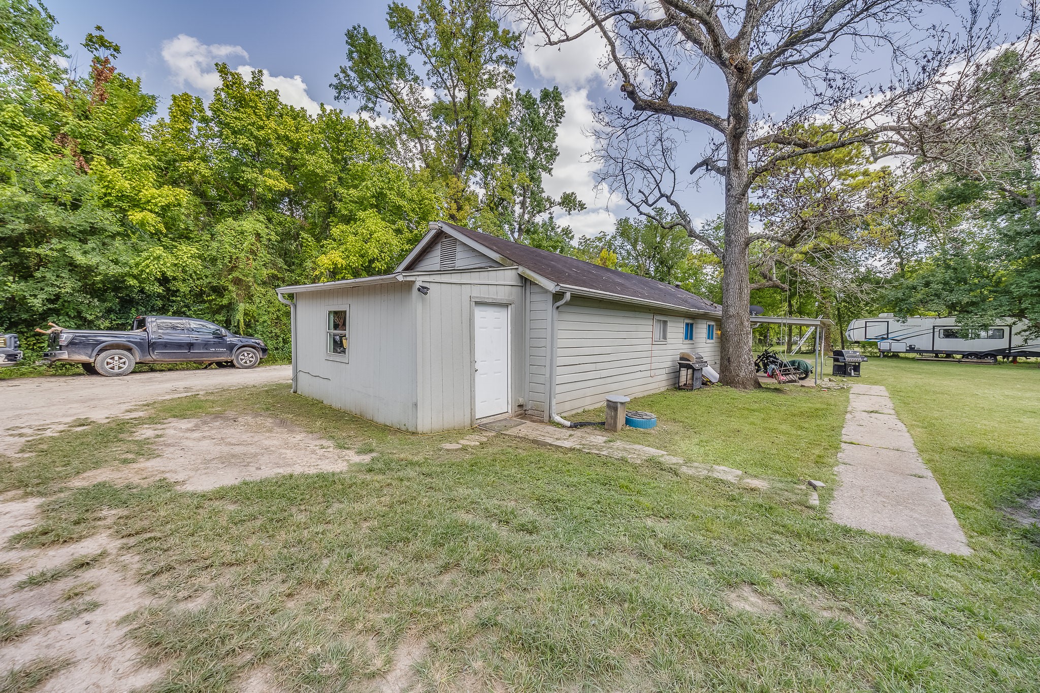 1725 Strawn Road Property Photo 37
