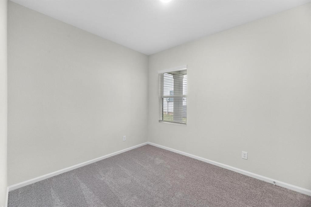 22495 Kinley Street Property Photo 8