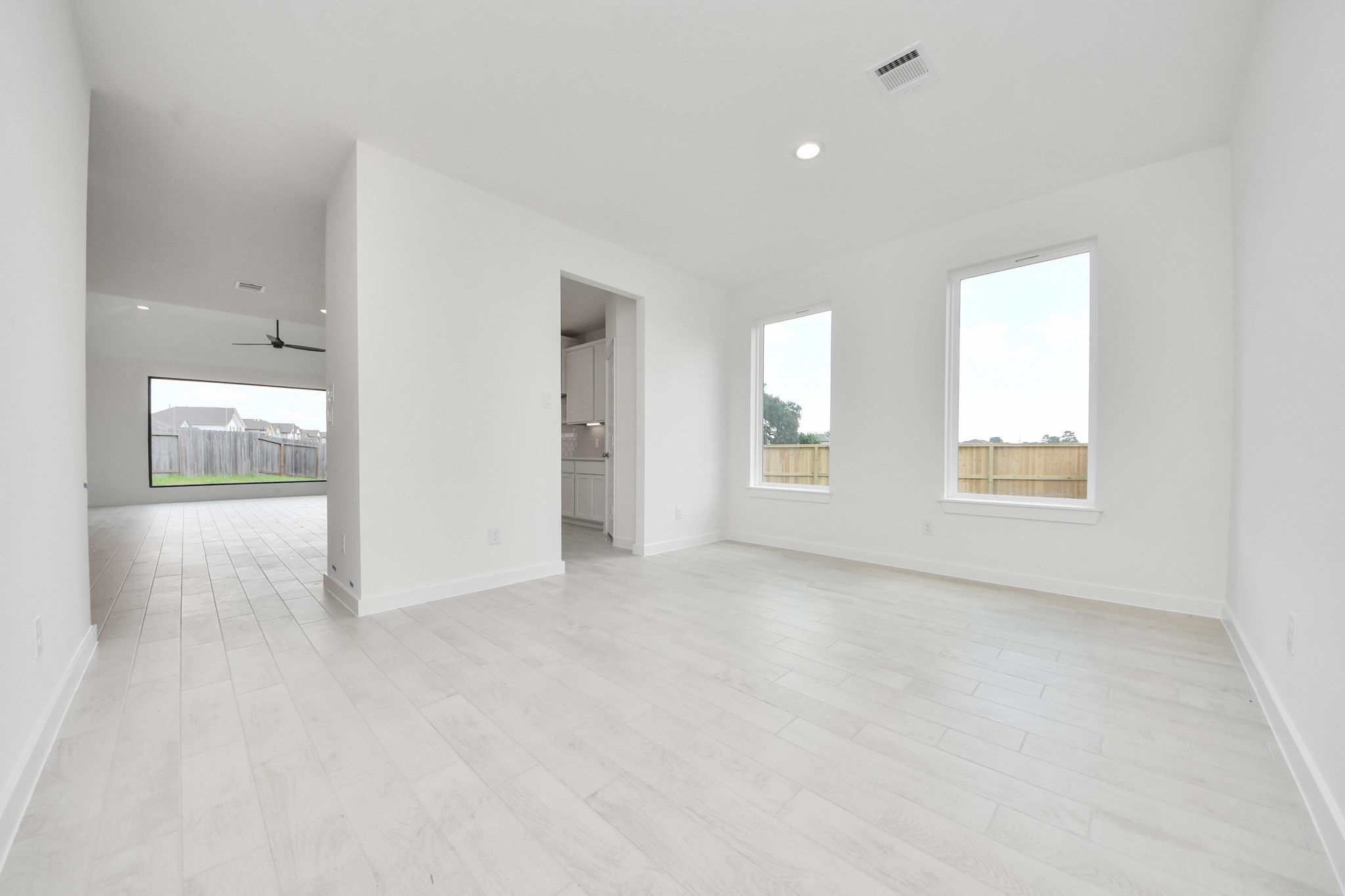 11802 Royal Willow Lane Property Photo 10