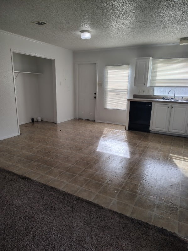 11810 Greenglen Drive Property Photo 7