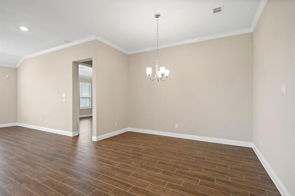 2403 Madera Landing Lane Property Photo 5