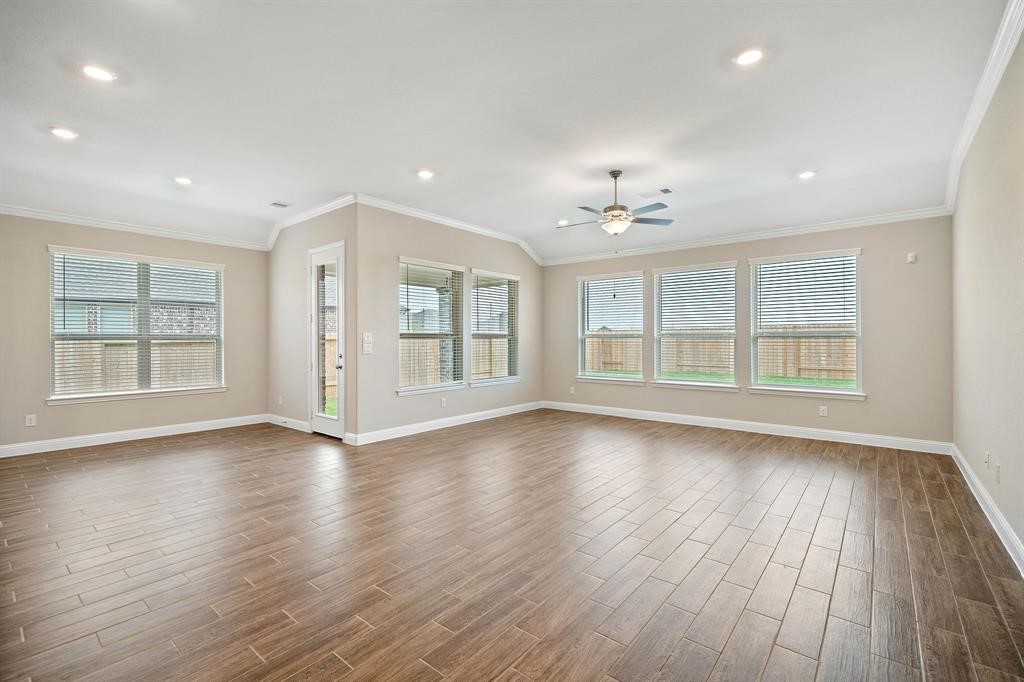 2403 Madera Landing Lane Property Photo 17