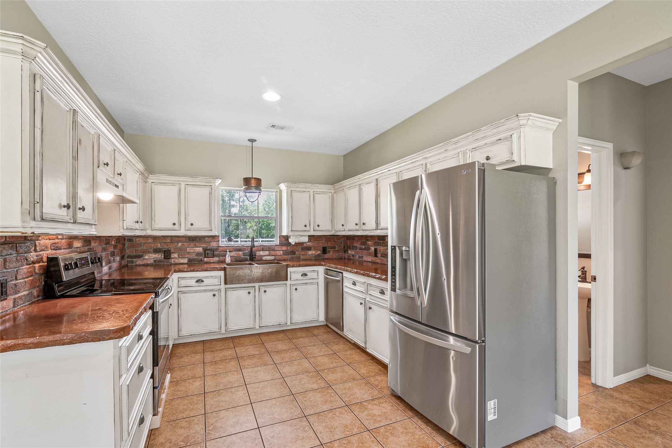 10836 Northridge Drive Property Photo 1