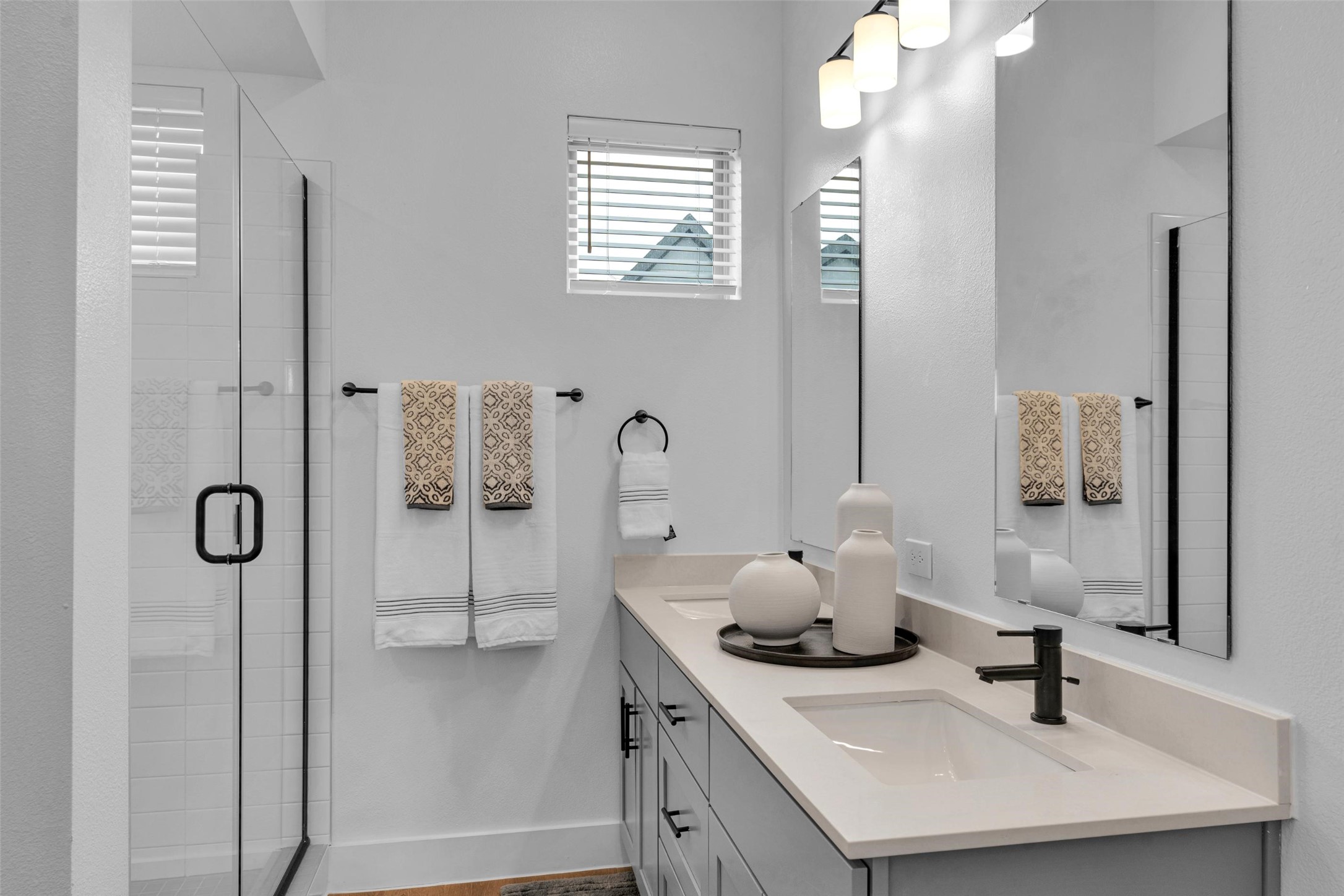 1872-510 Bernard Street Property Photo 15