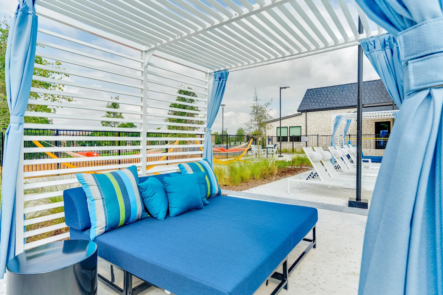 1872-510 Bernard Street Property Photo 35