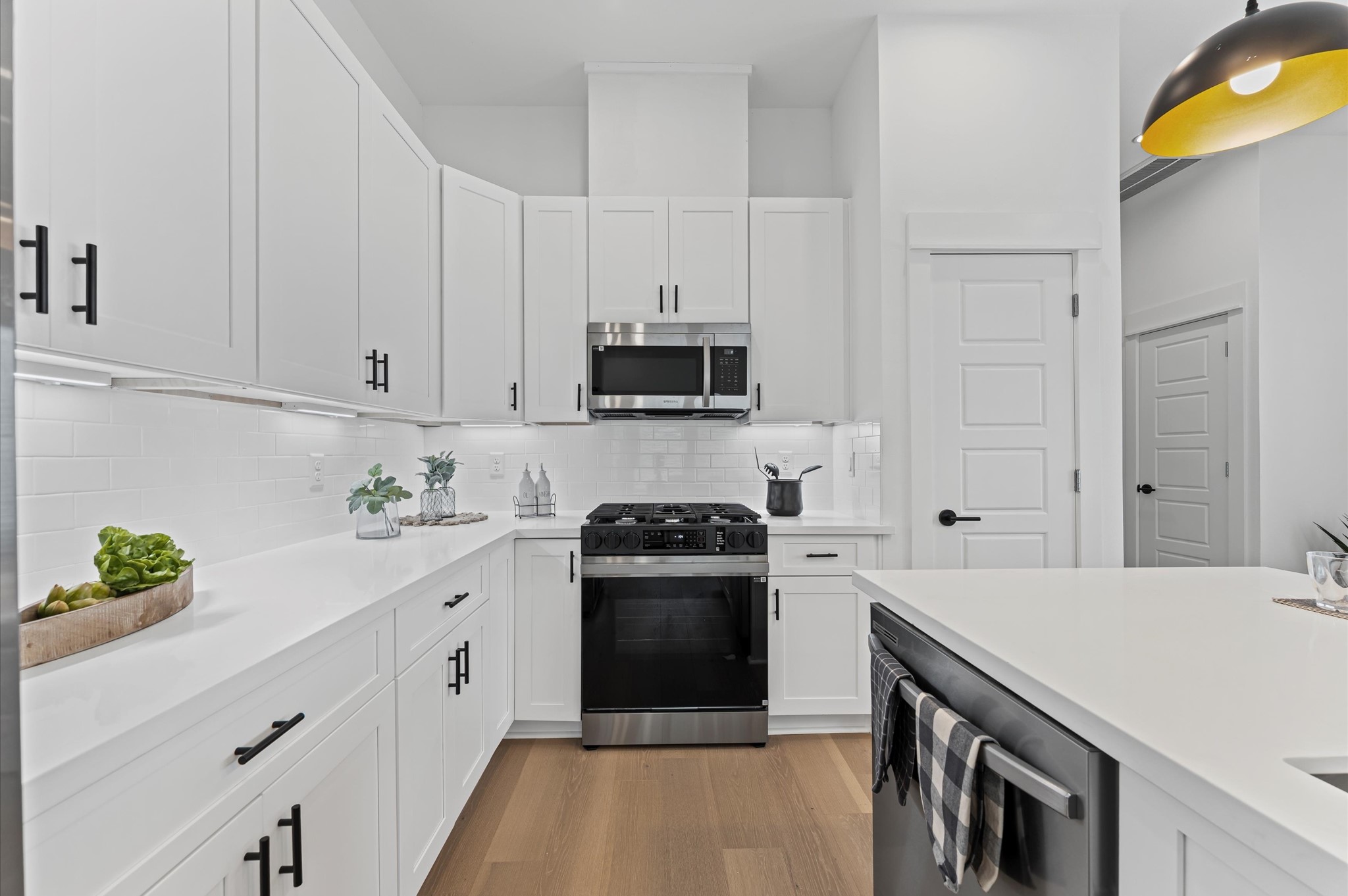 332 Neyland Street Property Photo 12