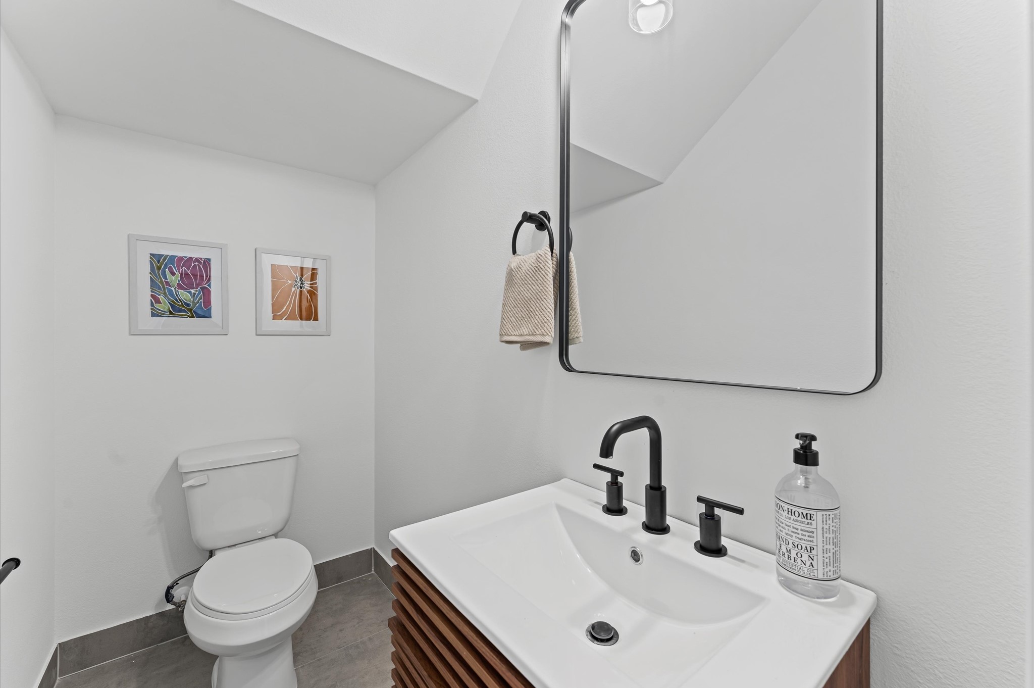 332 Neyland Street Property Photo 16