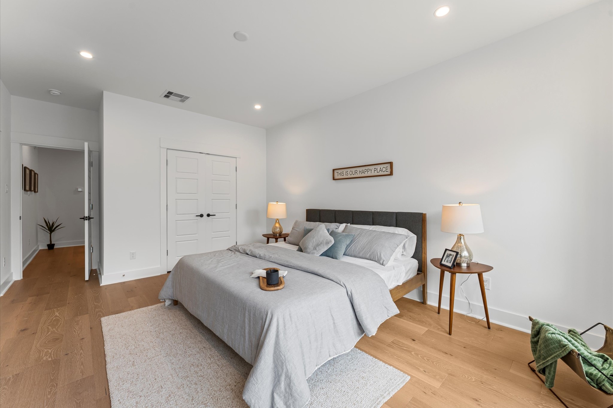 332 Neyland Street Property Photo 19