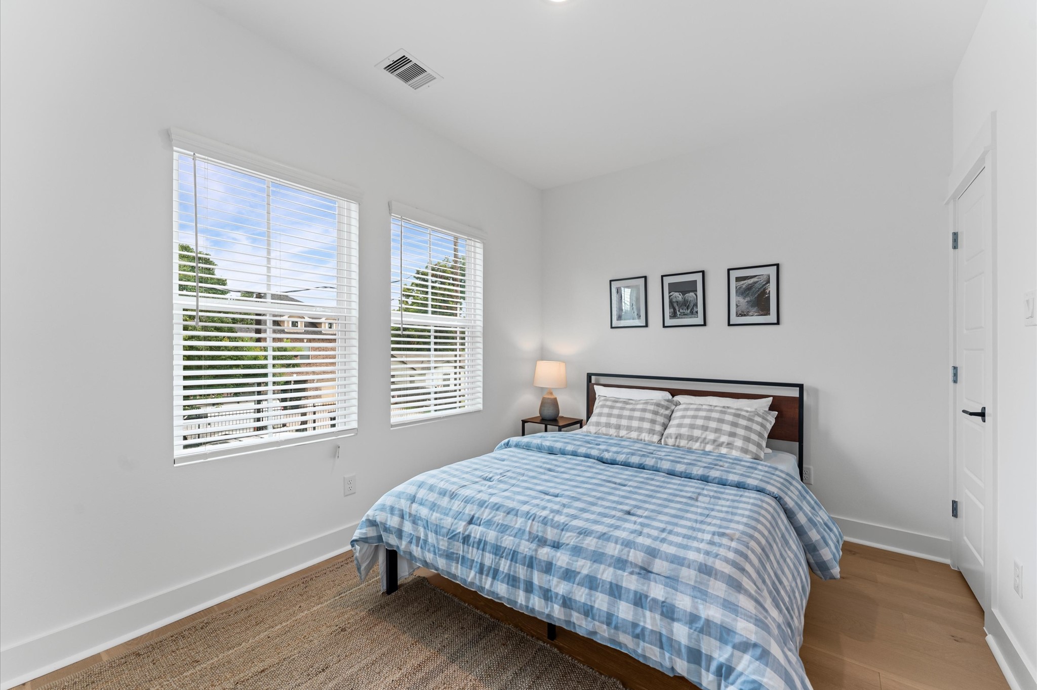 332 Neyland Street Property Photo 27