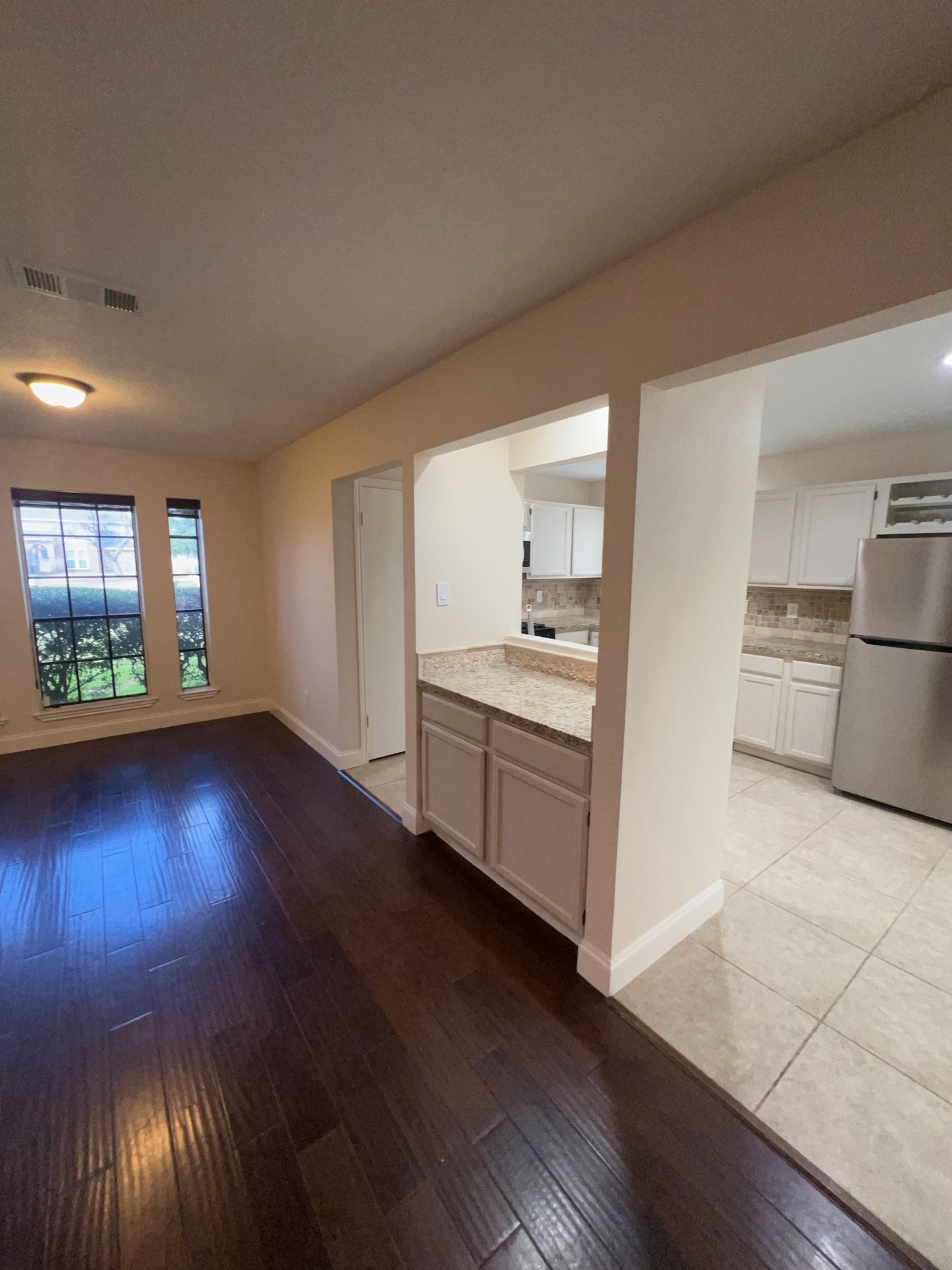 7402 Wood Bluff Boulevard Property Photo 8