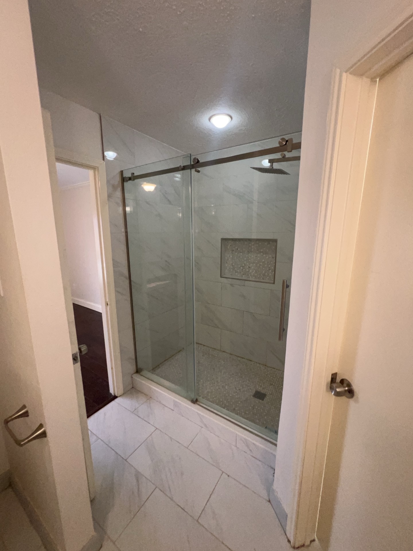 7402 Wood Bluff Boulevard Property Photo 12