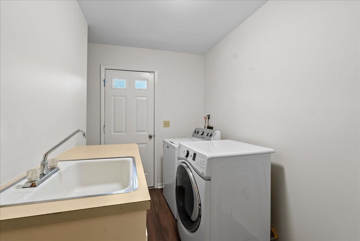 1404 S Main Street, Anahuac Tx 77514 Property Photo 15