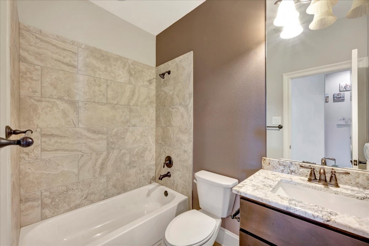 1310 Tamina Pass Lane Property Photo 40