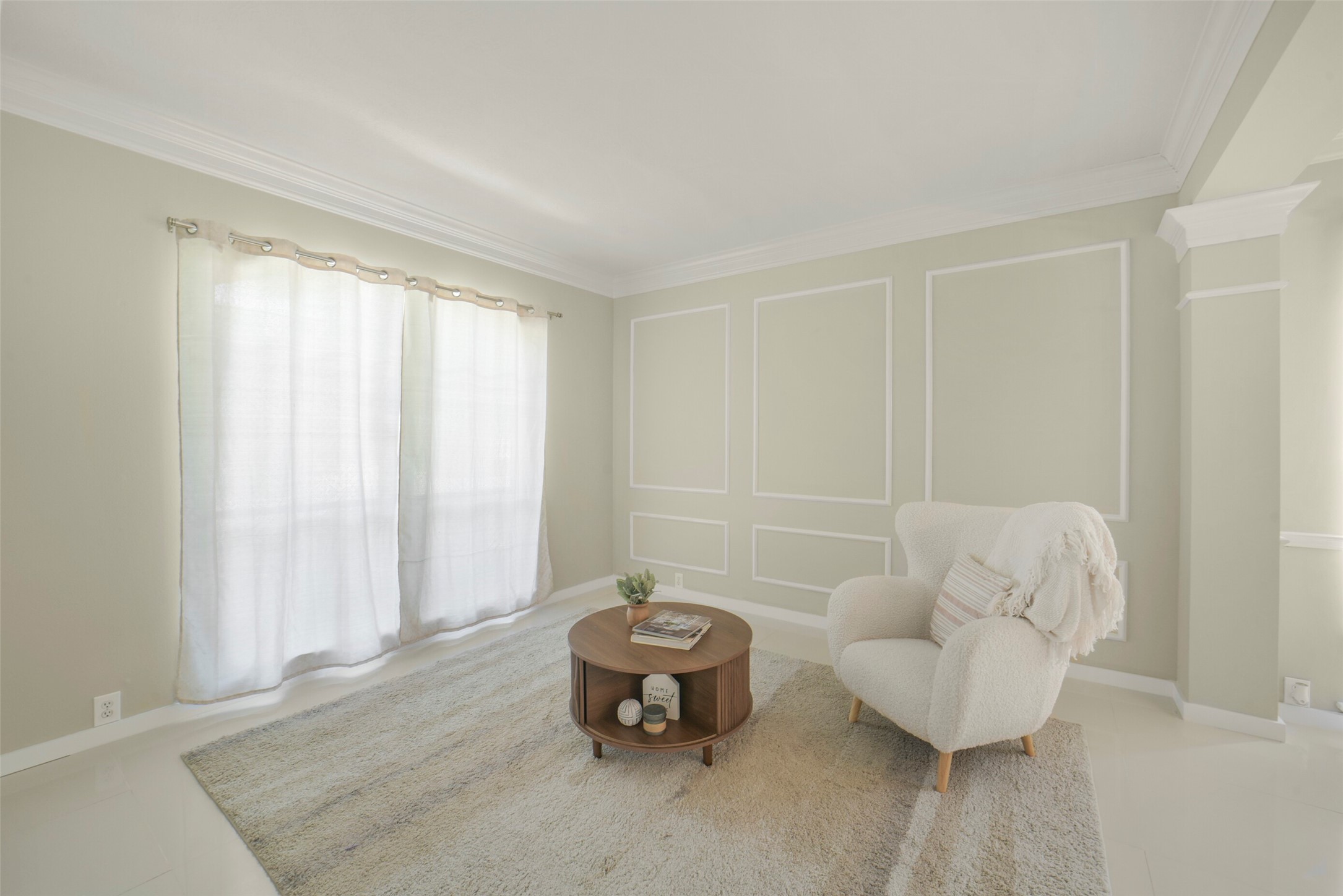 4319 Lakeshore Forest Drive Property Photo 4