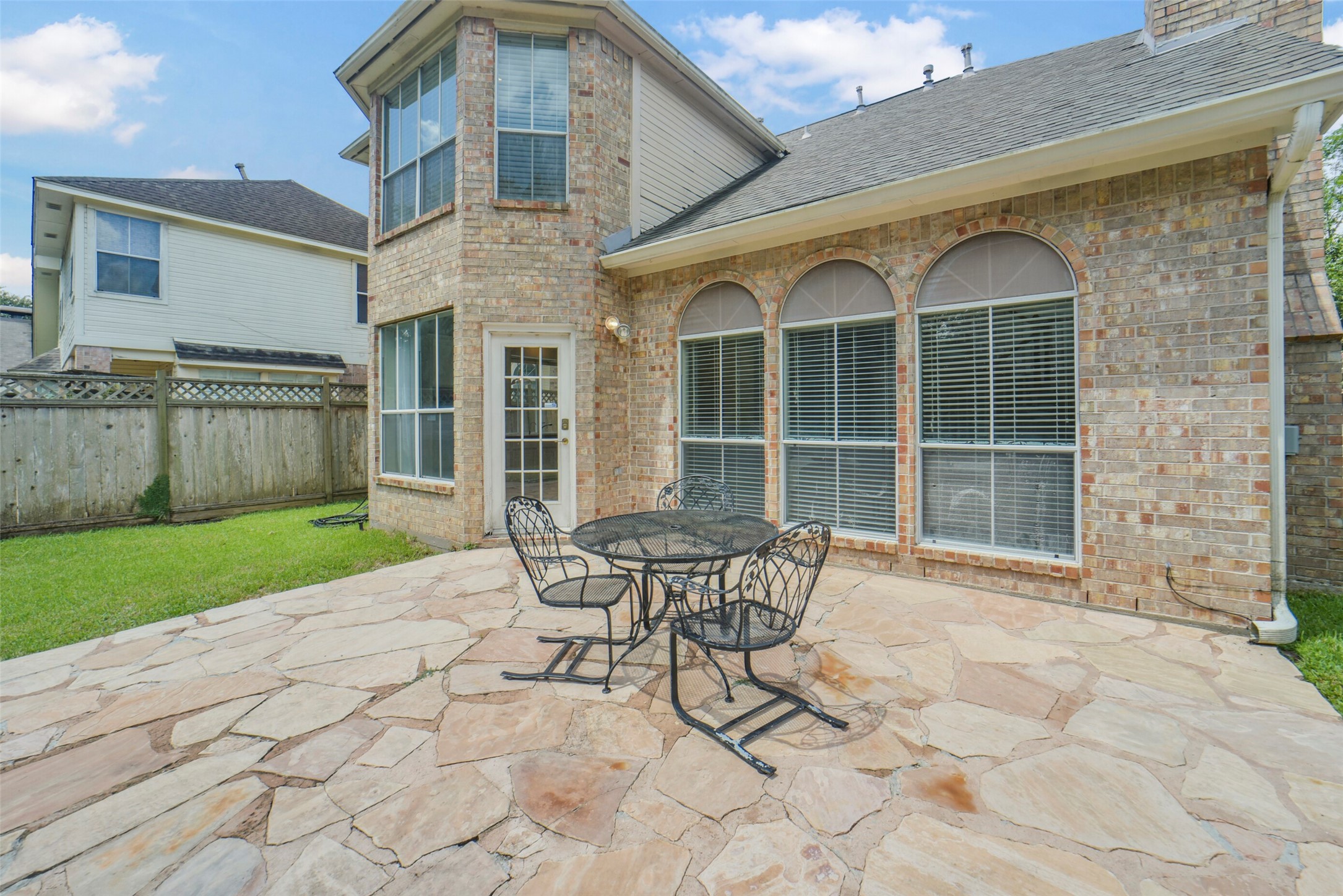 4319 Lakeshore Forest Drive Property Photo 40