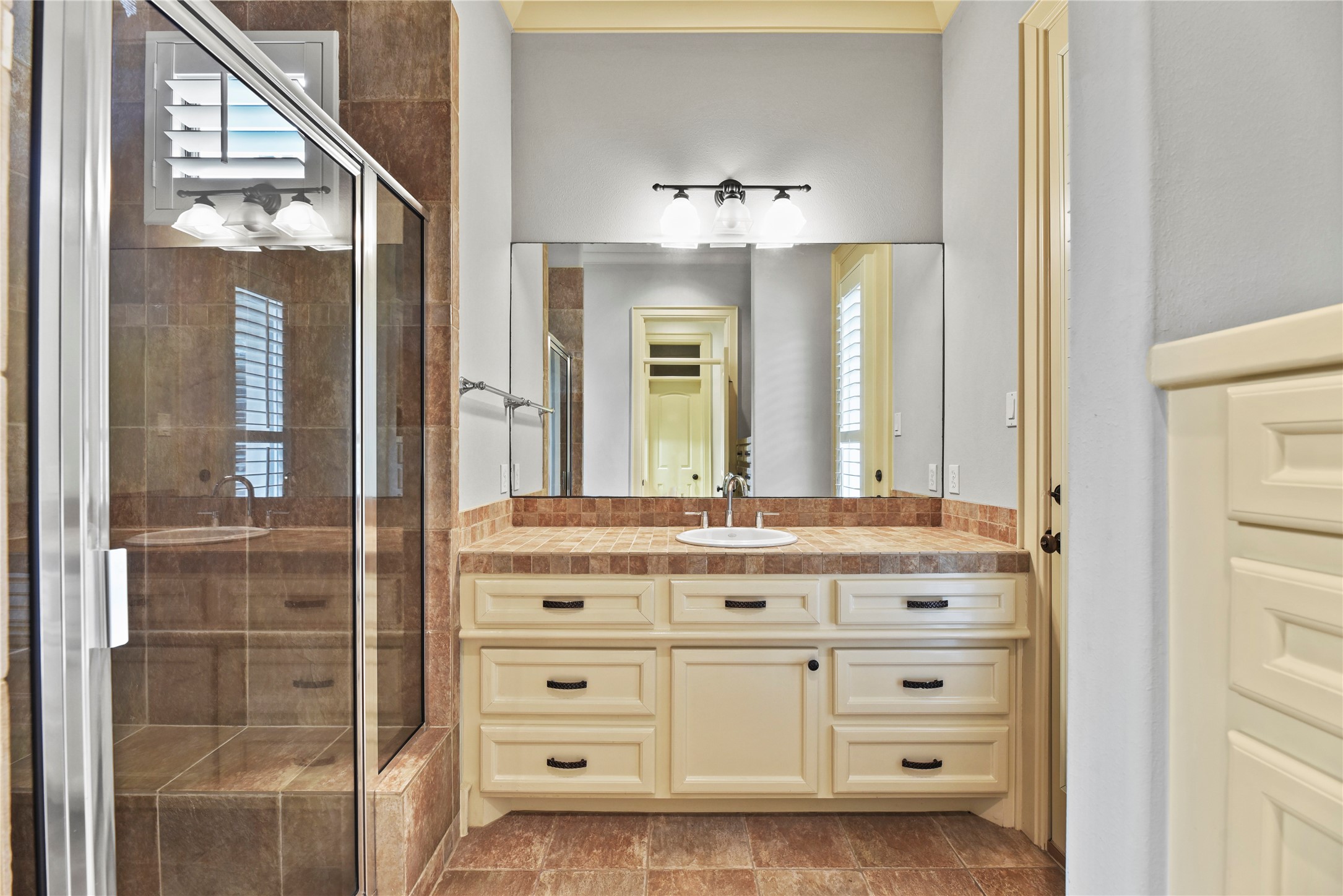 16610 Champagne Falls Court Property Photo 44