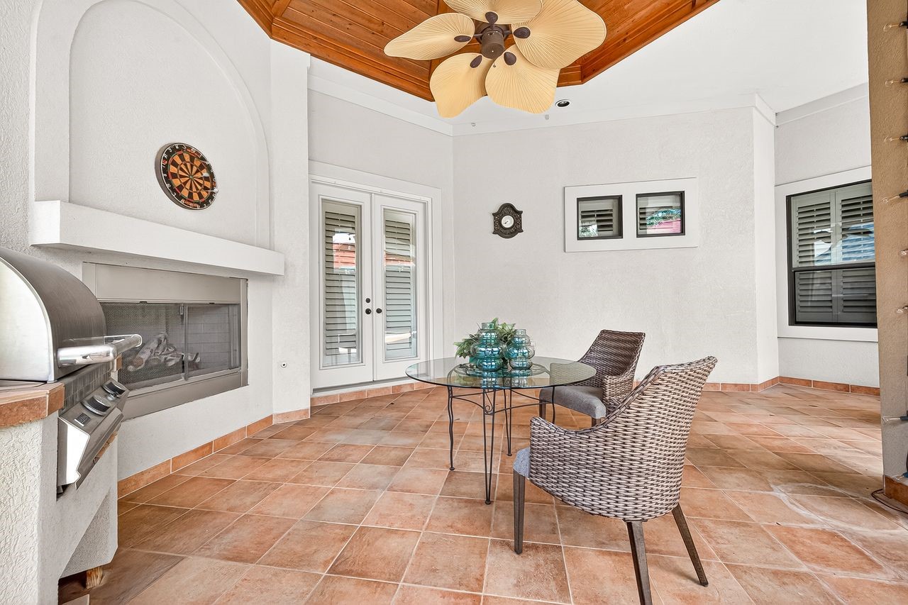 16610 Champagne Falls Court Property Photo 47