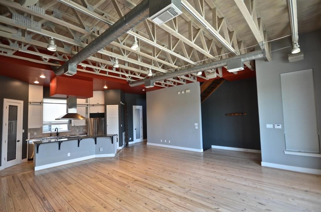 1324 Taft Street Property Photo 4