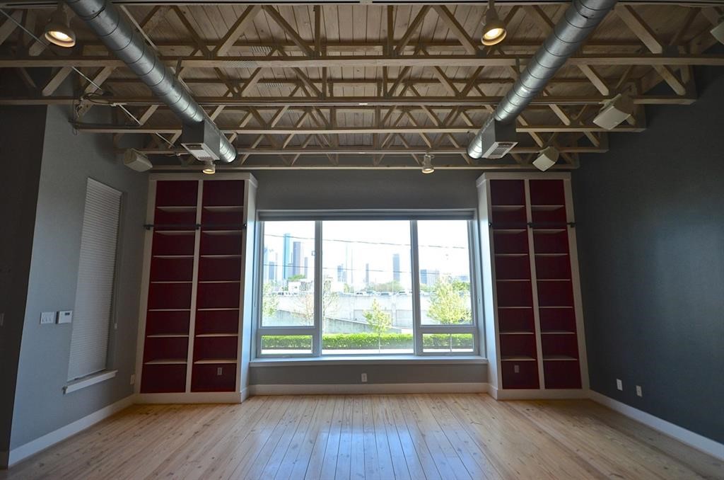 1324 Taft Street Property Photo 8