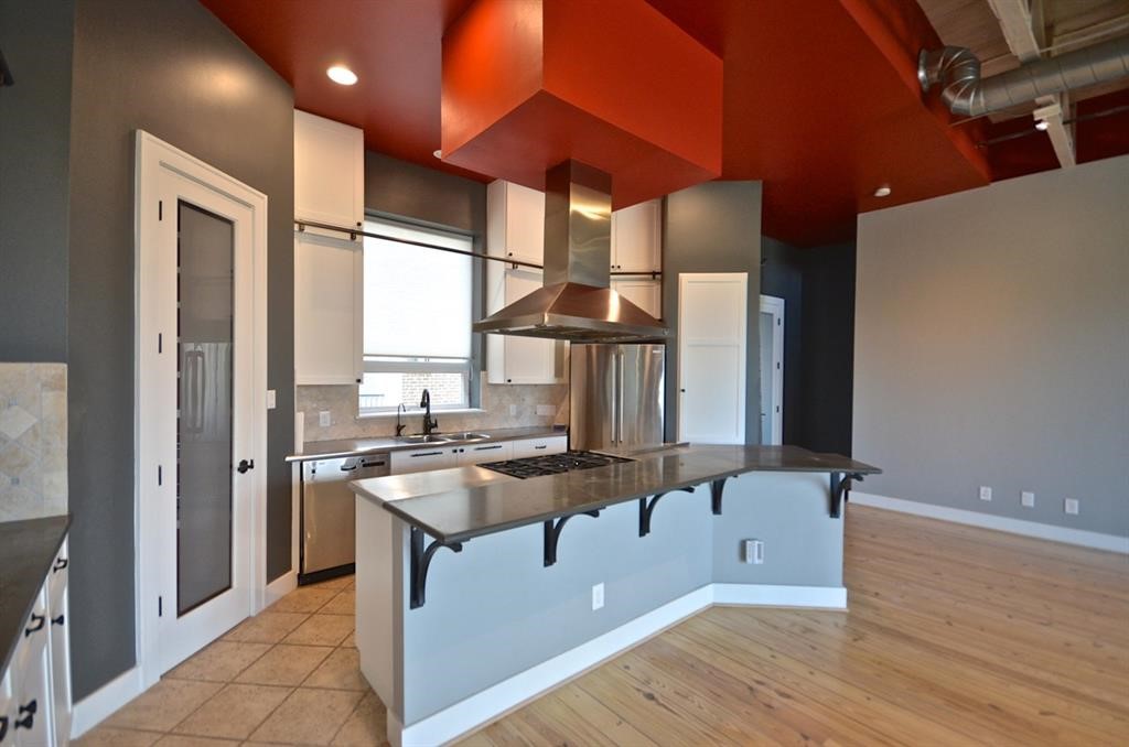 1324 Taft Street Property Photo 12