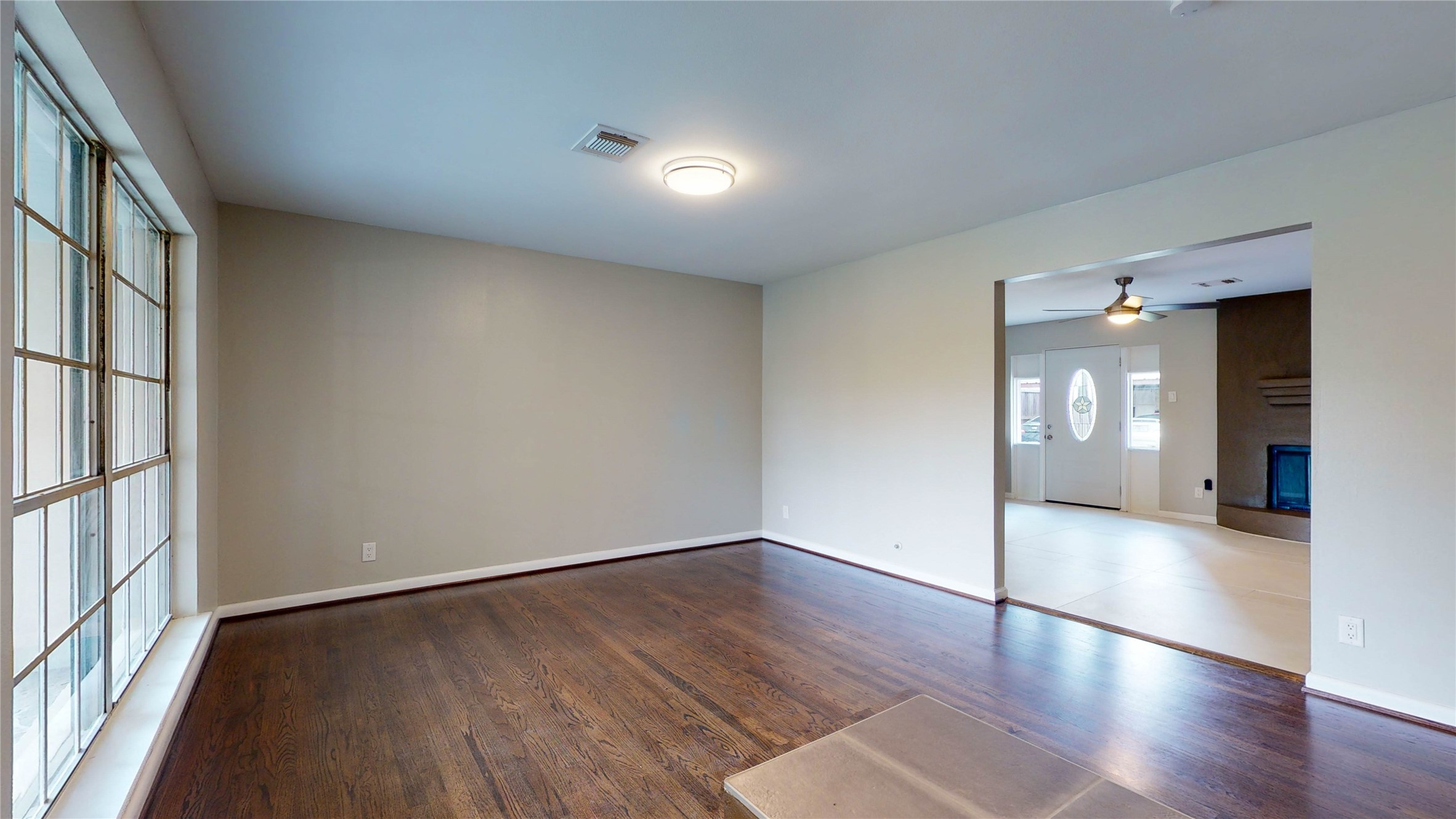 941 W 17th Street Property Photo 6